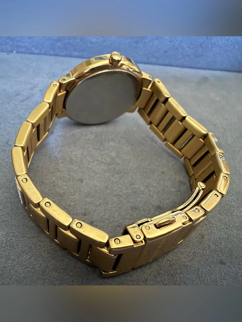Michael Kors Gabbi MK3988 Gold Crystal Pavé Watch Gold Stainless Steel